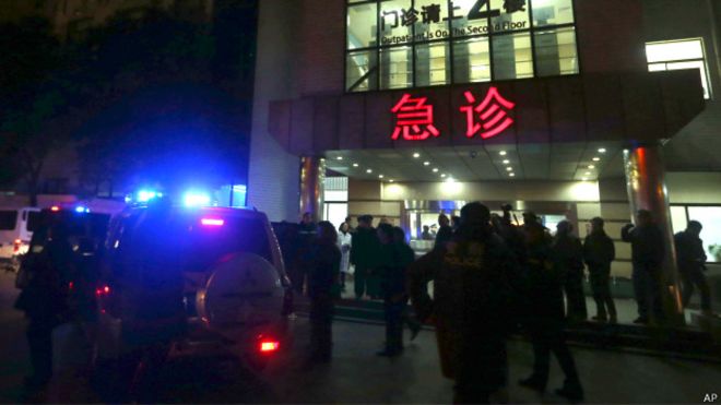 Не менее 35 человек погибли в давке в ходе гуляний в Шанхае