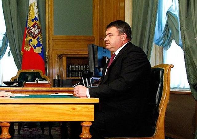 Экс-министр обороны Сердюков возглавил сразу два комитета ОДК