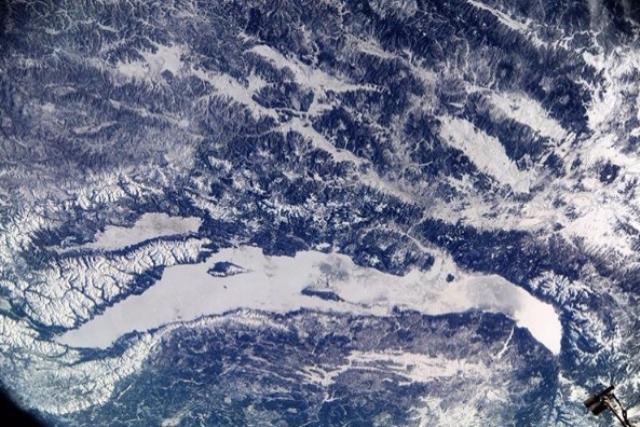Байкал снова сфотографировали из космоса