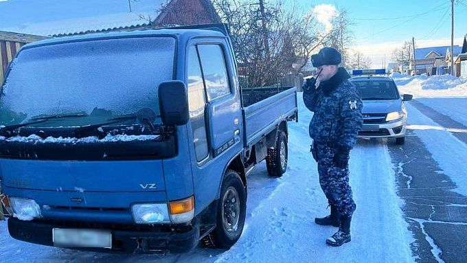 В Улан-Удэ водитель грузовика разъезжал по городу пьяным