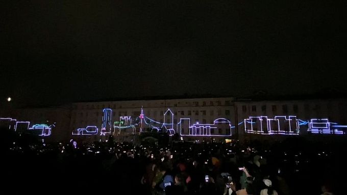 В Улан-Удэ изменилось время лазерного шоу на площади Советов